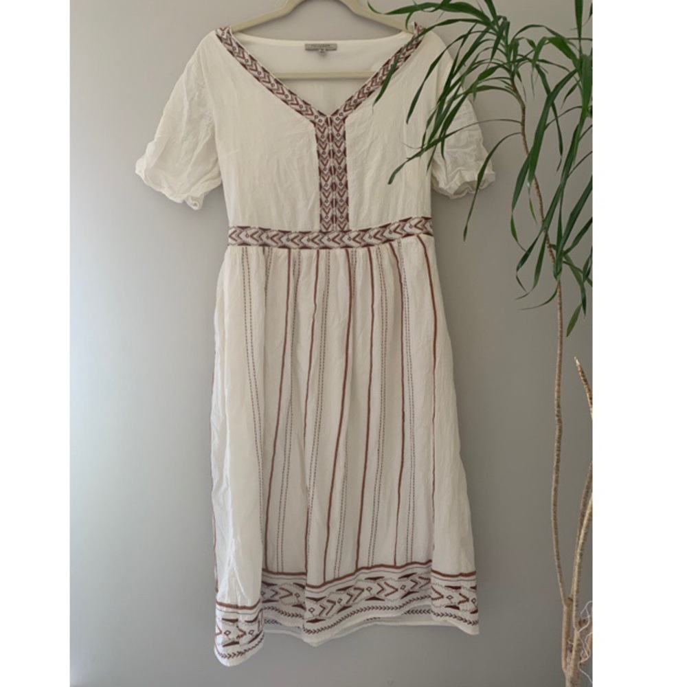 Roolee Embroidered Midi Dress Size M